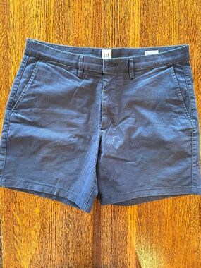 Gap shorts